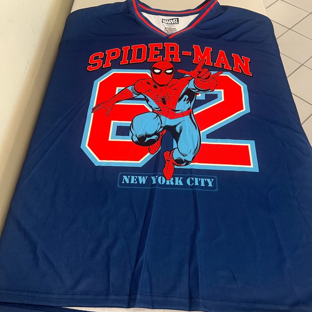 MARVELS SPIDER-MAN PETER PARKER JERSEY. BRAND NEW. ADULT SIZE 3XL